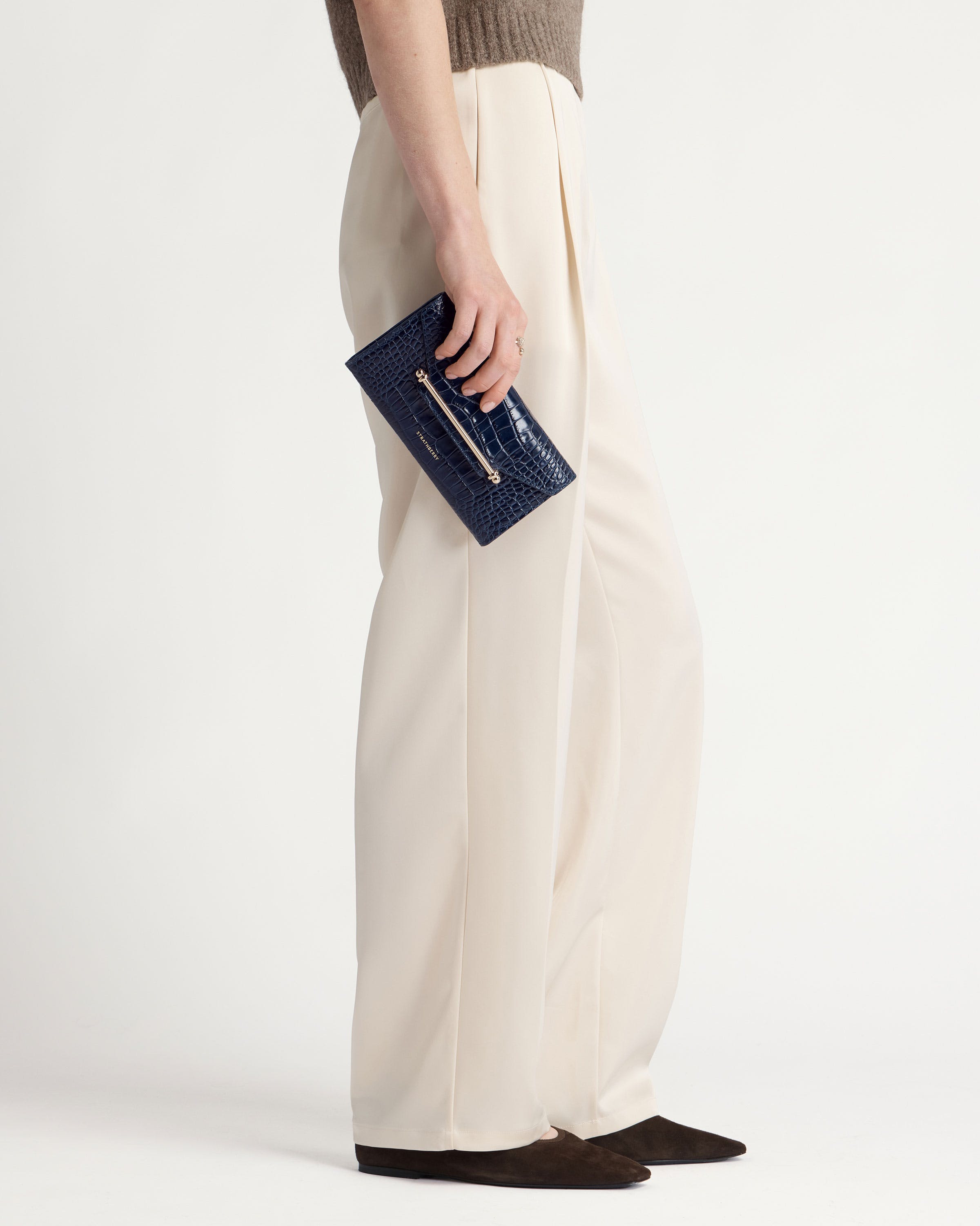 Multrees Chain Wallet — Navy Croc-Embossed Leather