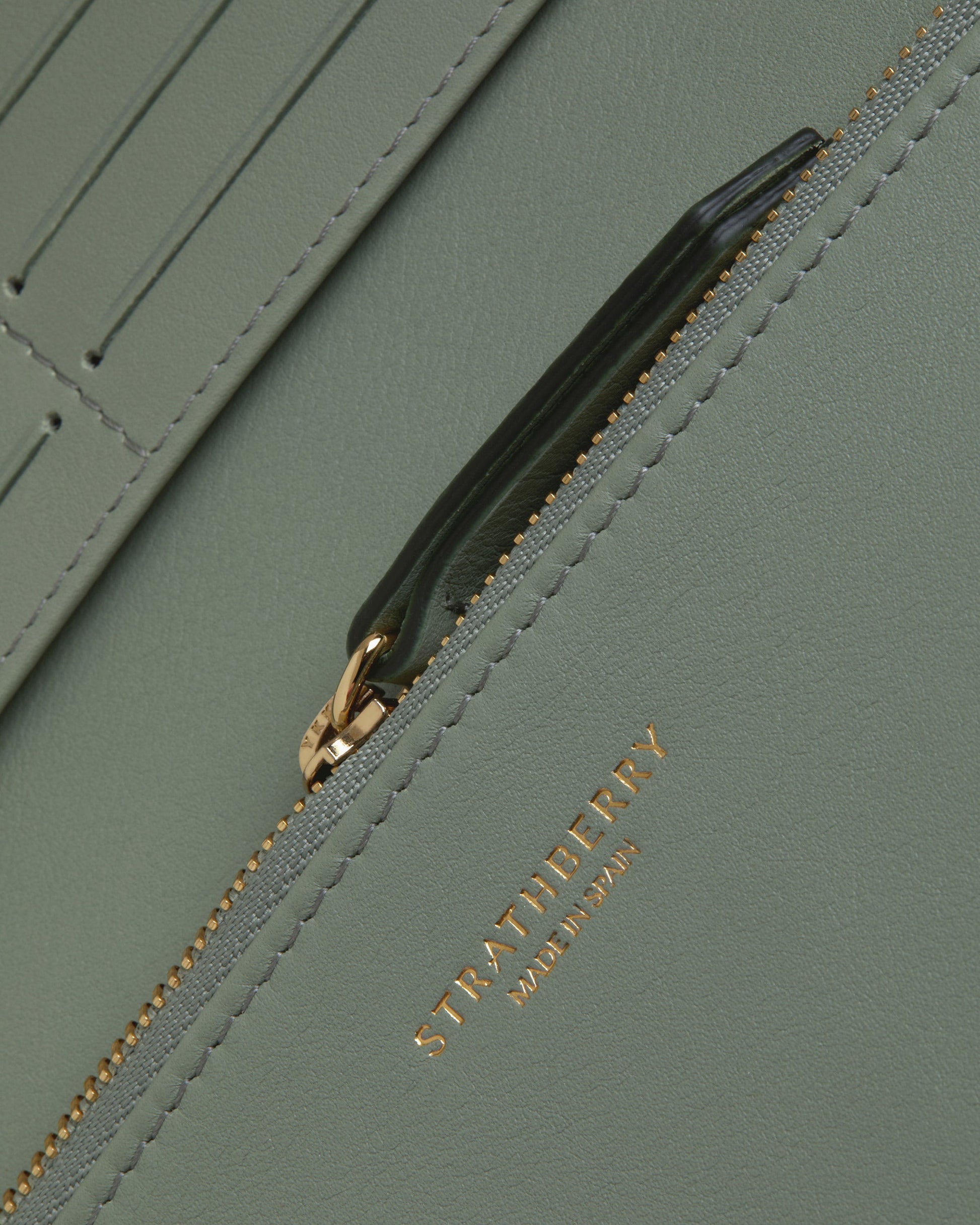 Large Melville Street Wallet in Library Green