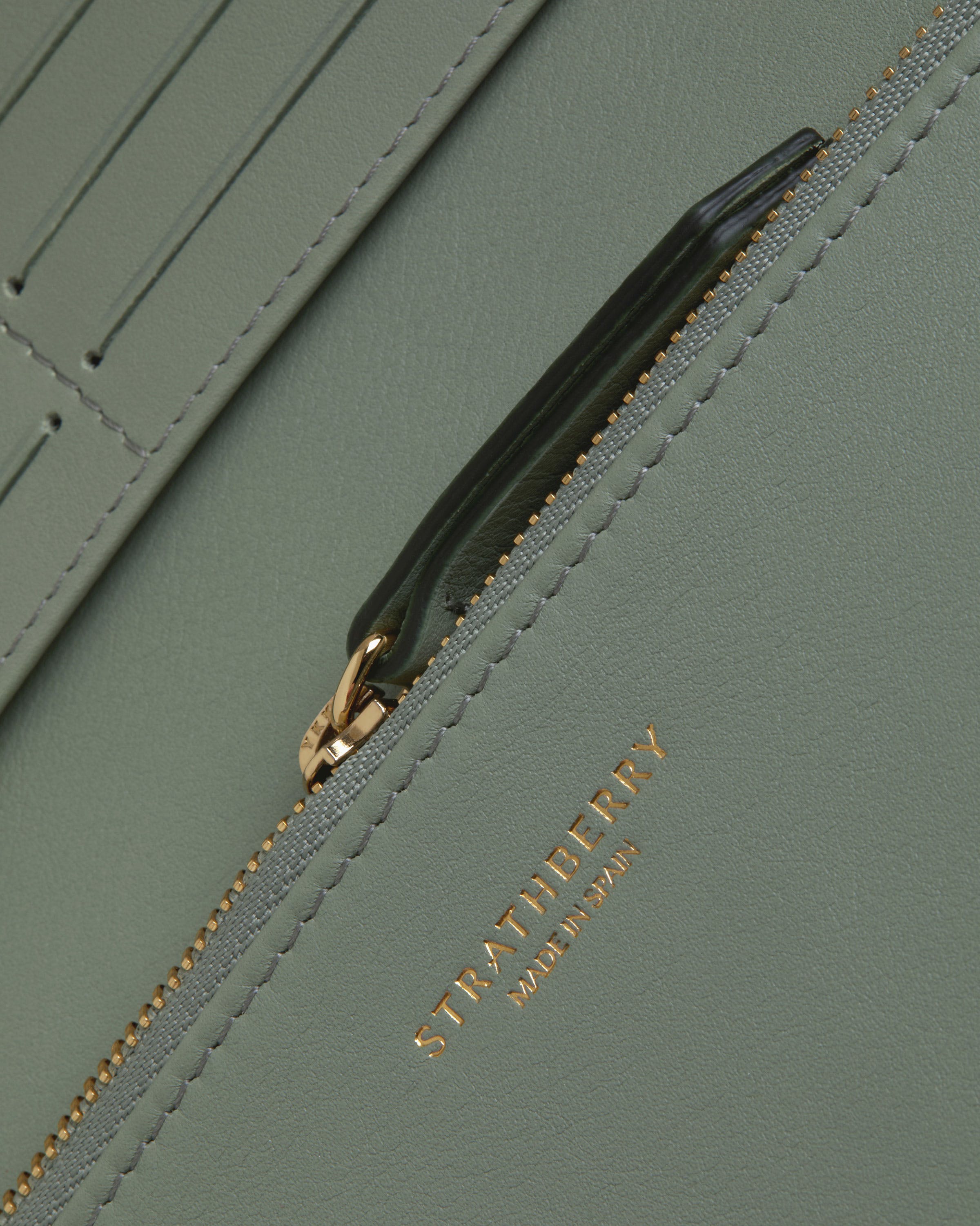 Large Melville Street Wallet in Library Green