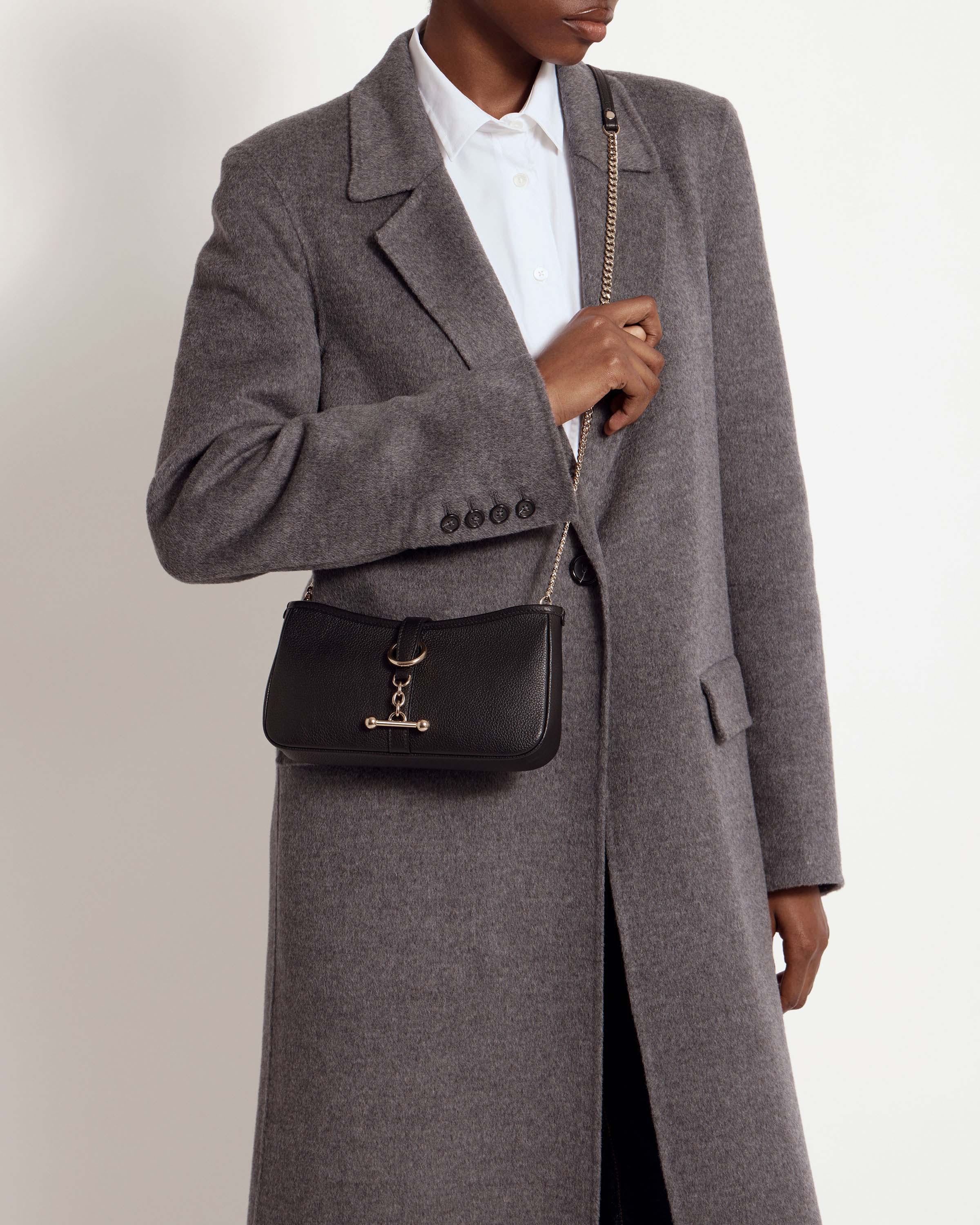 Kite on a Chain in Black