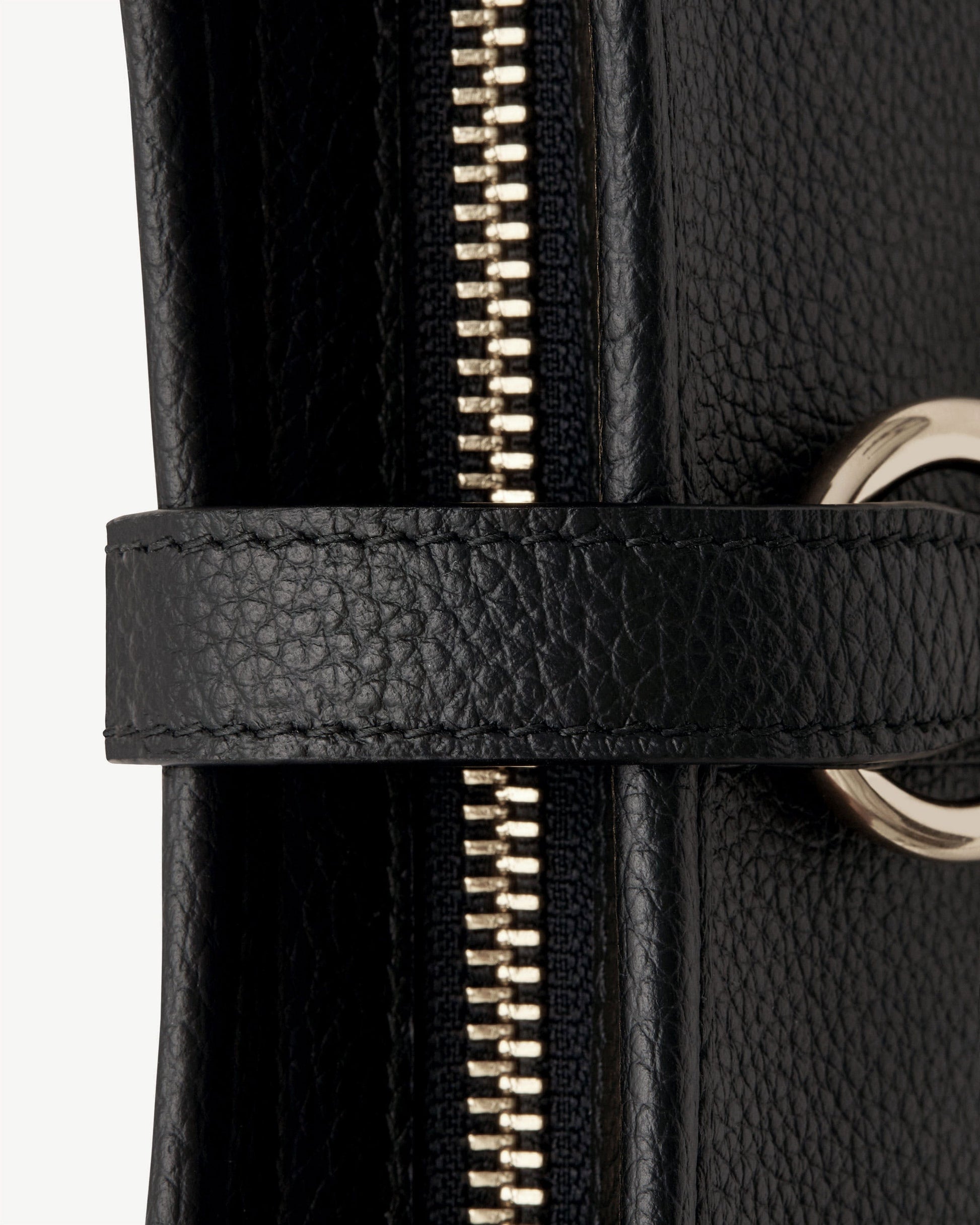 Kite on a Chain in Black