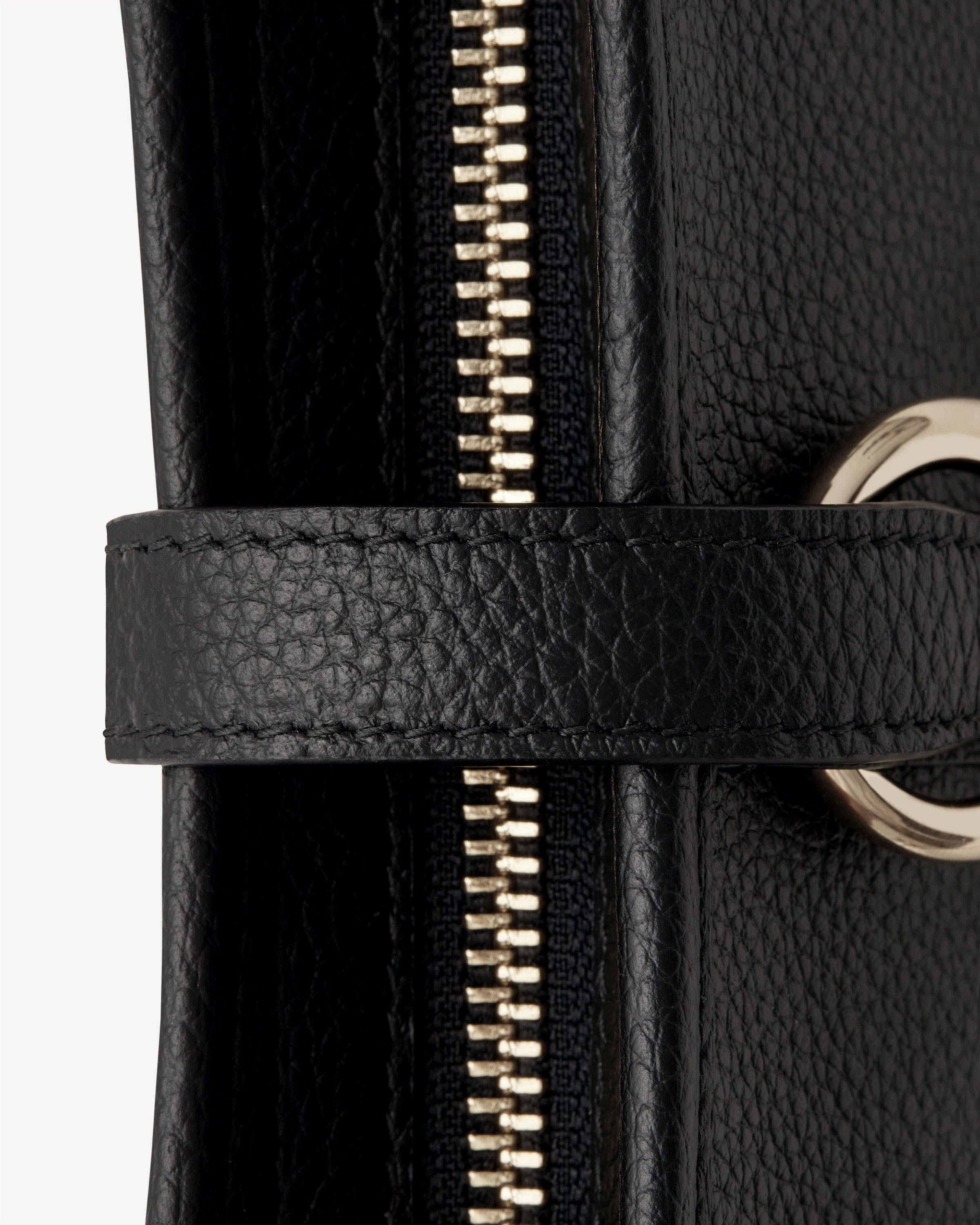 Kite on a Chain in Black