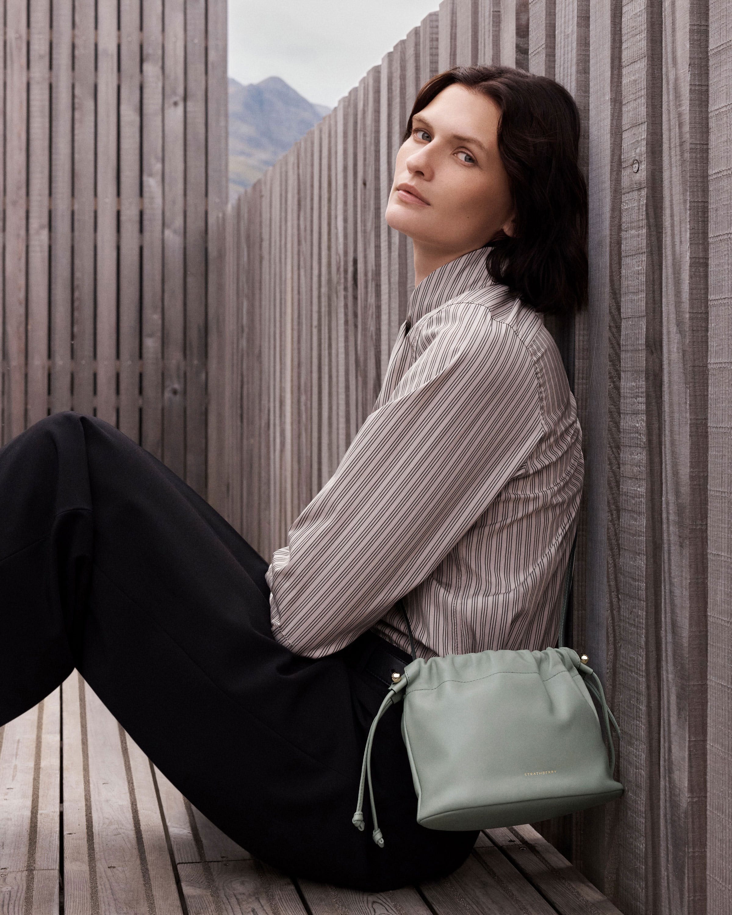 Charlotte Drawstring Bag in Library Green